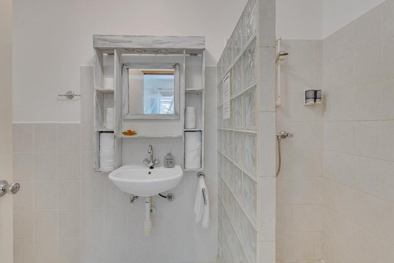 Tropical Divers Resort Kralendijk Dış mekan fotoğraf