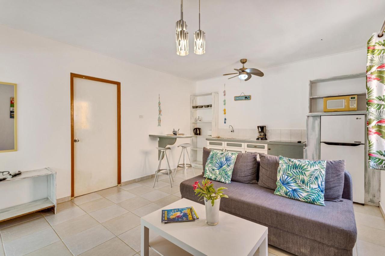 Tropical Divers Resort Kralendijk Dış mekan fotoğraf